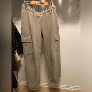 TNA mega cargo sweatpants modern taupe size medium